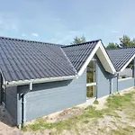 Semesterbostad Three-bedroom In
