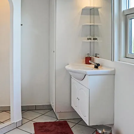 Three-bedroom In Hébergement de vacances *