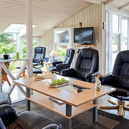 Hébergement de vacances Three-bedroom In