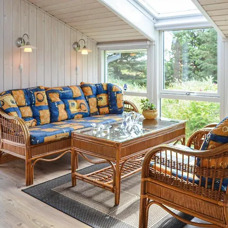 Three-bedroom In Hébergement de vacances Thisted