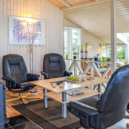 Three-bedroom In Hébergement de vacances