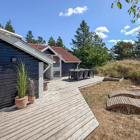 4 Bedroom Gorgeous In Thisted