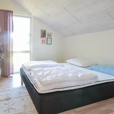Three-bedroom In Hébergement de vacances Thisted