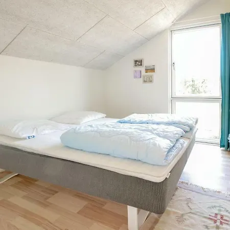 Three-bedroom In Hébergement de vacances