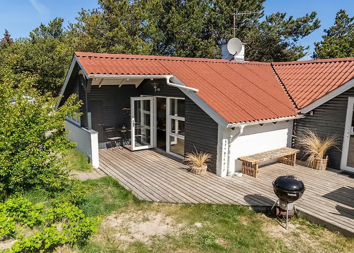 Three-bedroom In Vakantiehuis *