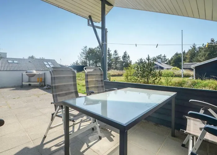 Three-bedroom In Vakantiehuis *